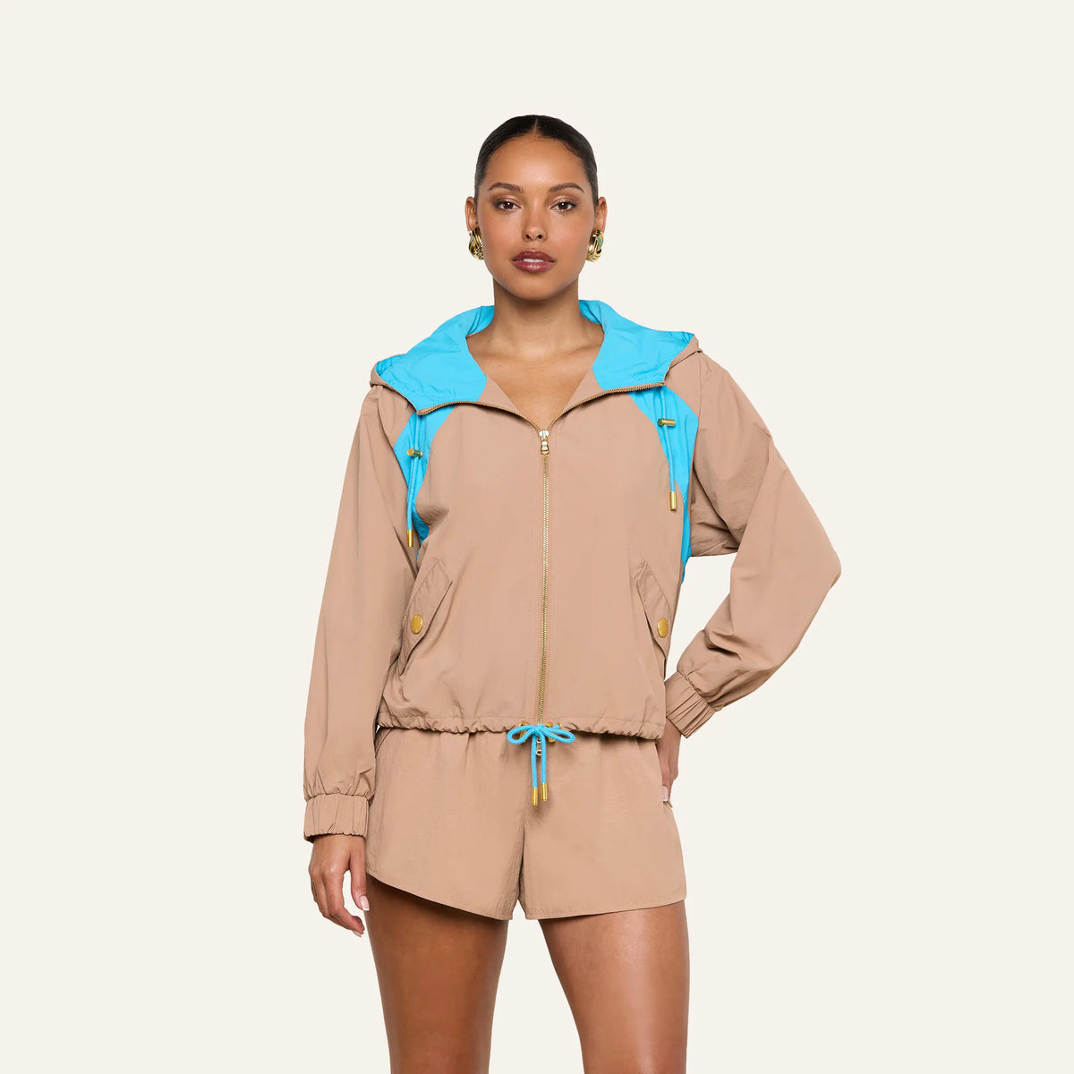 Light Hazelnut/Capri Blue