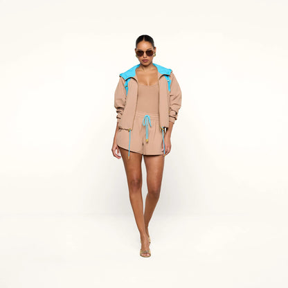 Light Hazelnut/Capri Blue