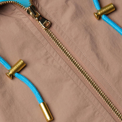 Light Hazelnut/Capri Blue