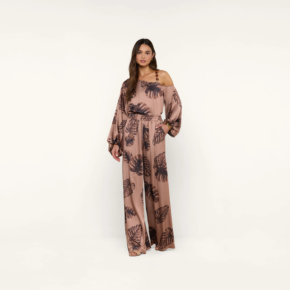 Hazelnut Multi Large Palm