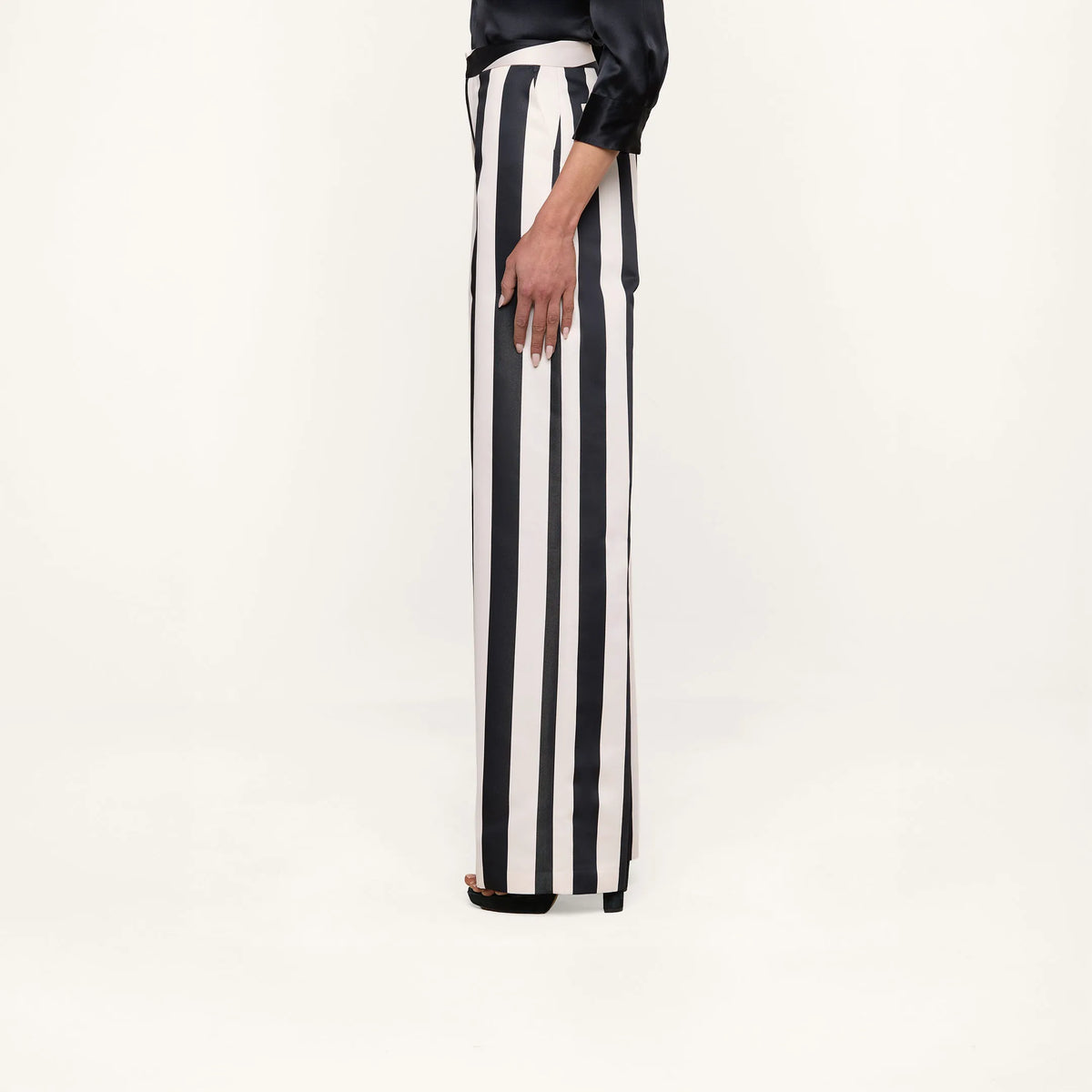 Vintage White/Black Large Stripe