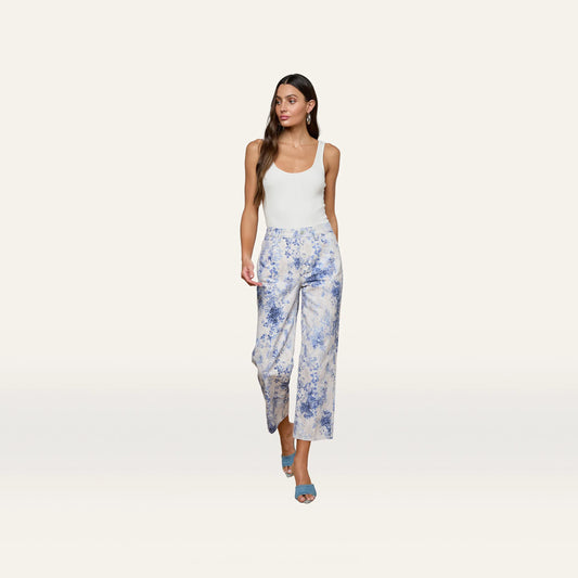 Ivory/Blue Watercolor Lace Paisley
