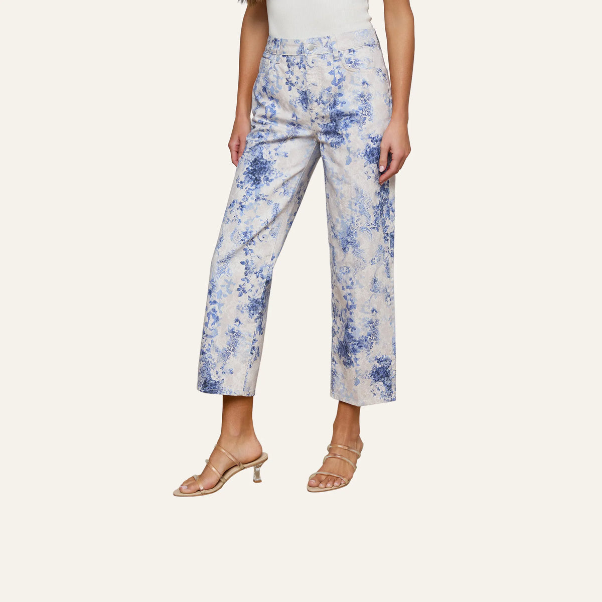 Ivory/Blue Watercolor Lace Paisley