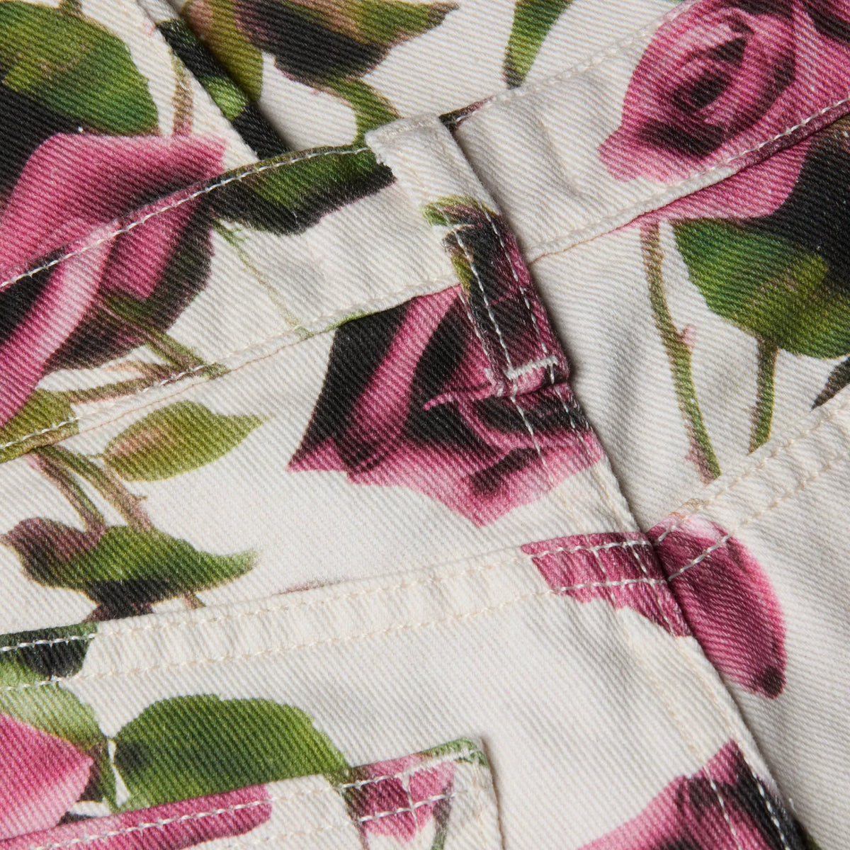 Ecru/Mauve Romantic Rose