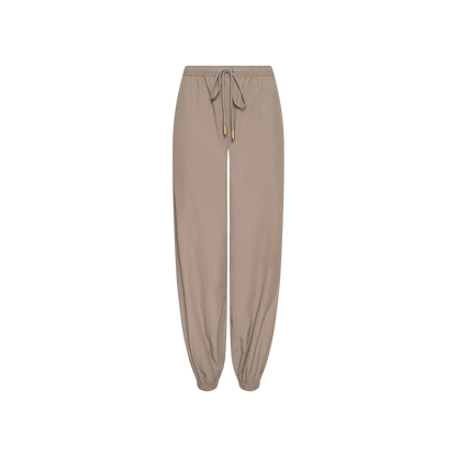 Light Cardamom