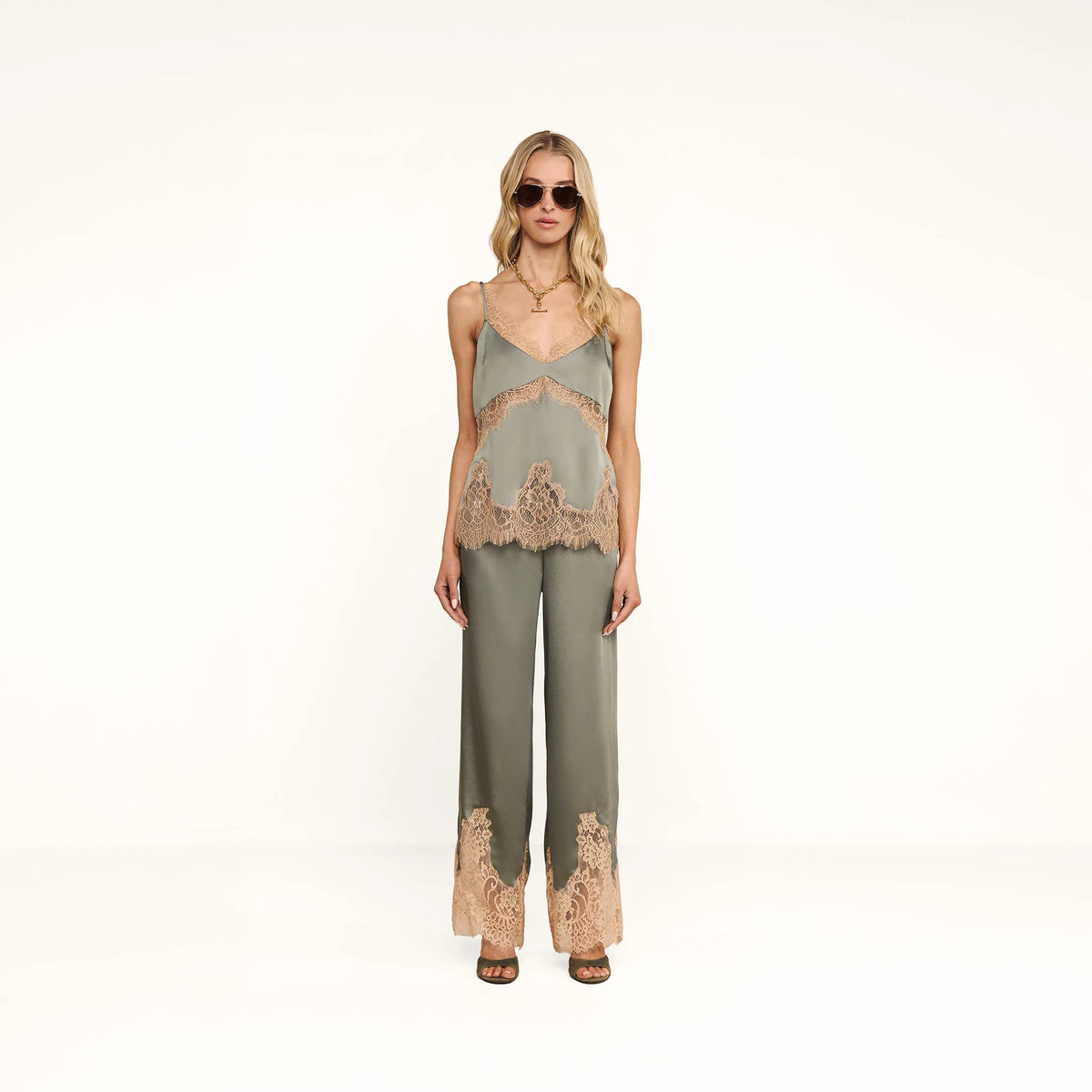 Smokey Olive/Praline