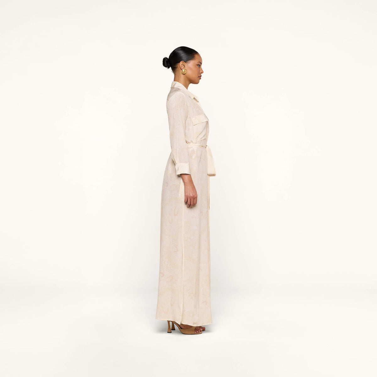 Vintage White Tonal Paisley