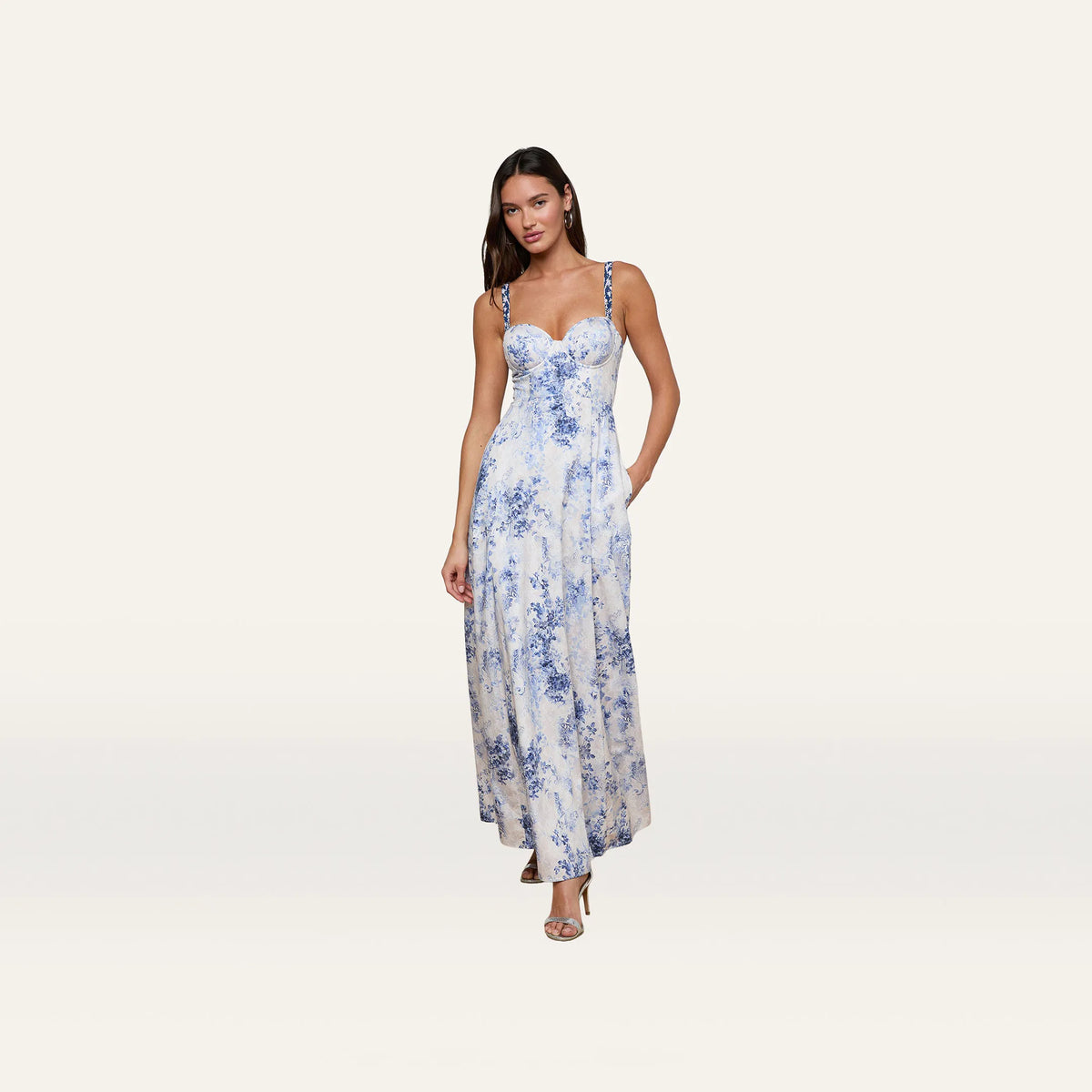 Ivory/Blue Watercolor Lace Paisley