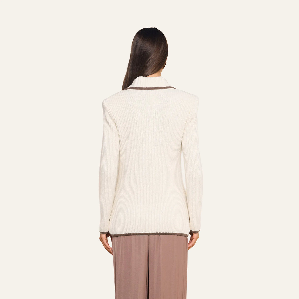 Ivory/Dark Cappuccino